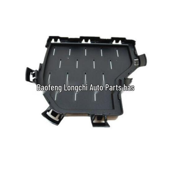 51118069213 and 51118069214 are compatible wind deflector base plates for the BMW X5 G05's front bumper, left and right sides.