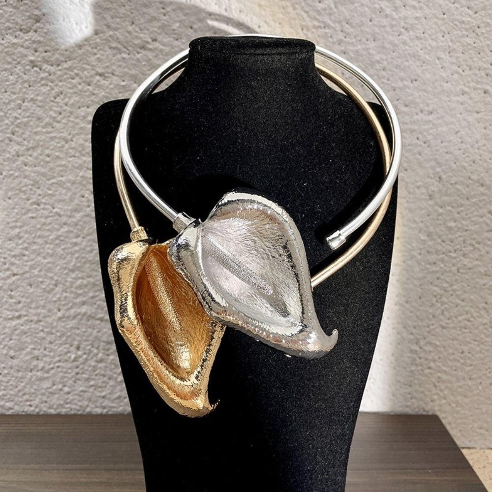 Leaf Geometric Circular Collar Bohemian Gold Jewelry Fashion 3D Flower Metal Choker Girls