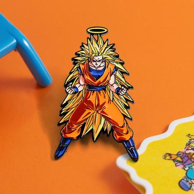 Spilla Smaltata da Revers Personaggio Anime Classico - Regalo Distintivo per Amante dei Cartoni Animati