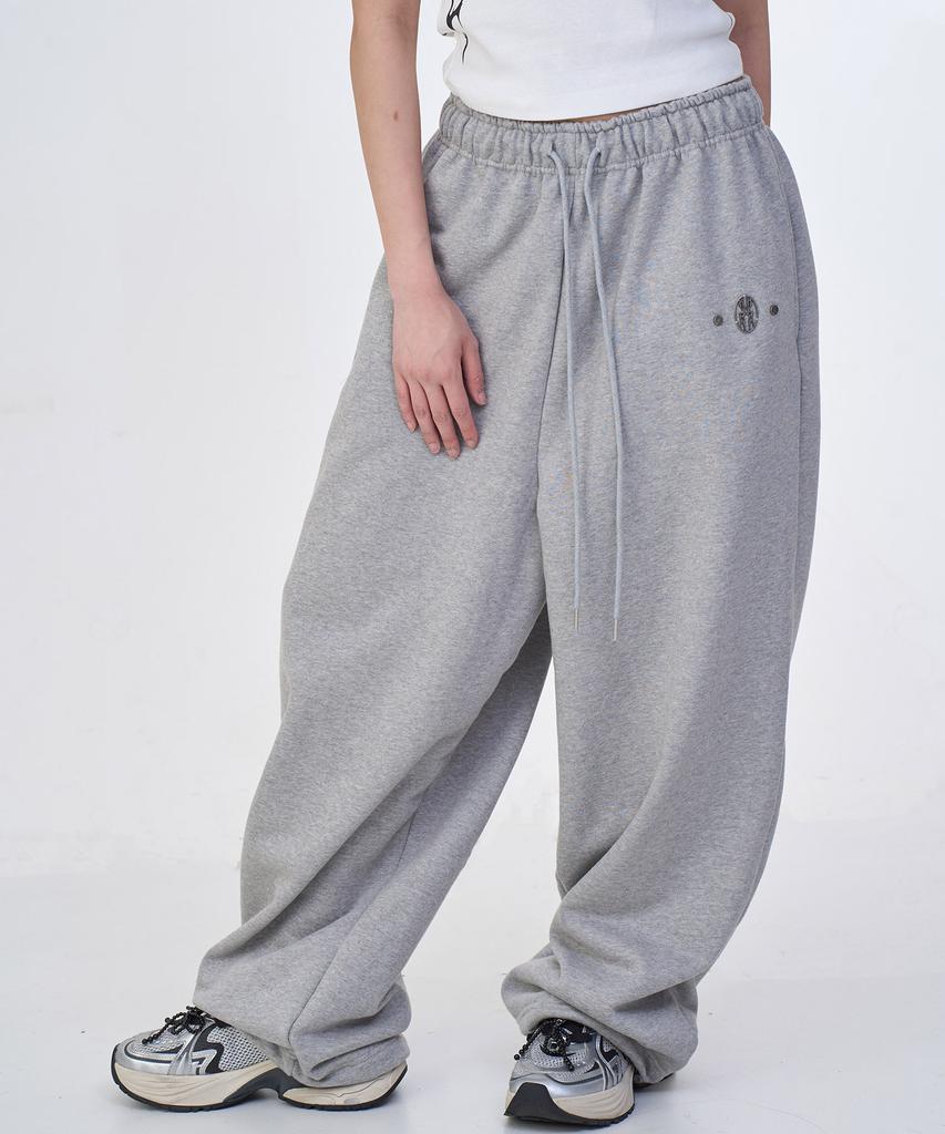 D.XO.H (Summer Fabric Added) Two Rivet Thunder Logo Big Wide Sweatpants Gray
