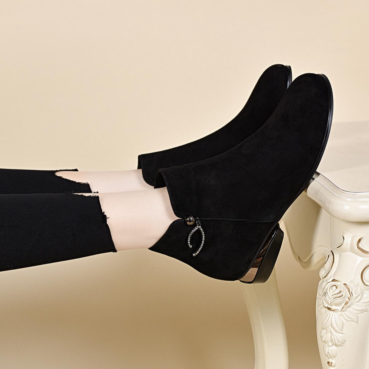 Женские демисезонные ботильоны с круглым носком новые с круглым носком черные хлопковые ботинки две высоты маленькие ботильоны до щиколотки женские кожаные ботинки 34 7169₽