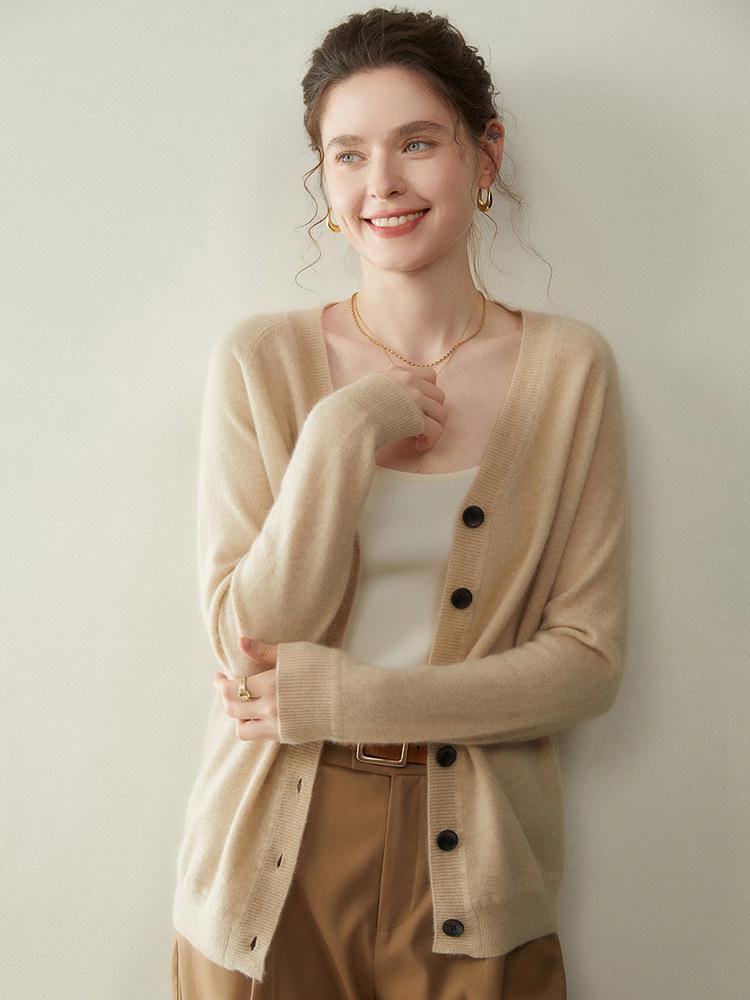 Women's Autumn/Winter Twelve-Needle V-Neck Cashmere Cardigan - Skin-Friendly, Slimming Knit Outerwear Sweater