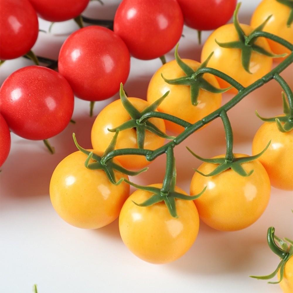 Lebensechte künstliche Tomatenkette Schaumstoff Fruchtrequisiten Restaurant-Auslage