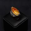Bohemian Kunst-Honigbernstein geschnitzter Ring in Vintage Silber-Finish