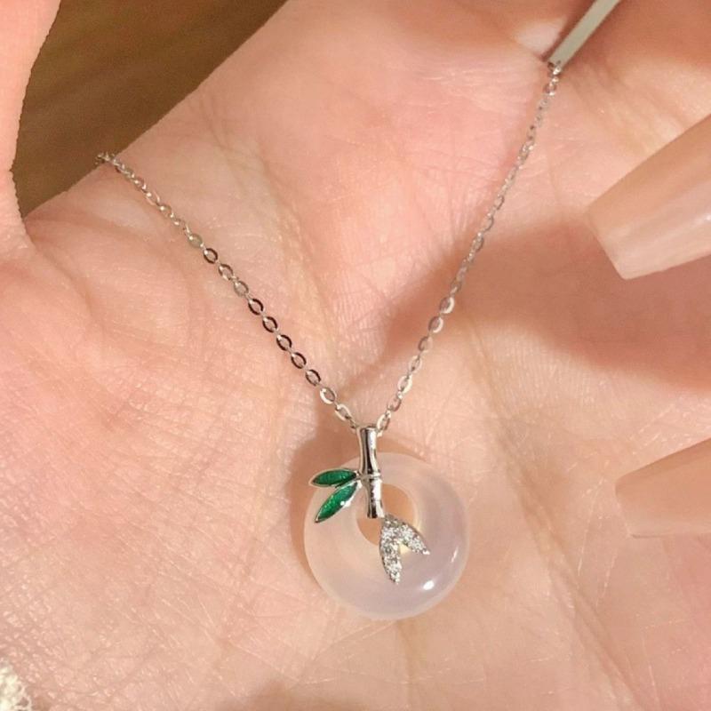 Safety Buckle Bamboo Leaf Necklace Women's Niche Simple Design Medium and High Grade Collarbone Chain