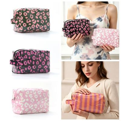 High Quality PVC Material PVC Makeup Bag Waterproof Polka Dots Striped Makeup Bag Striped Pattern Leopard Print Organizer Travel