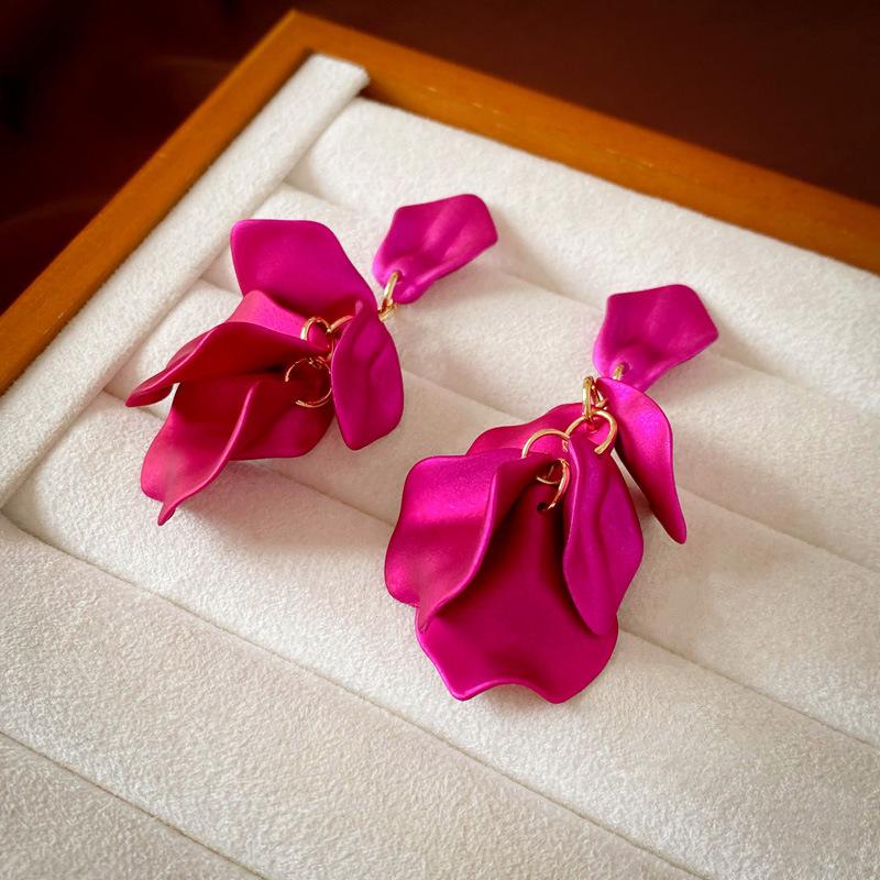 

Винтажные овальные серьги-пусеты цвета розового вина - серебряная игла, модные ретро, легкая роскошь.