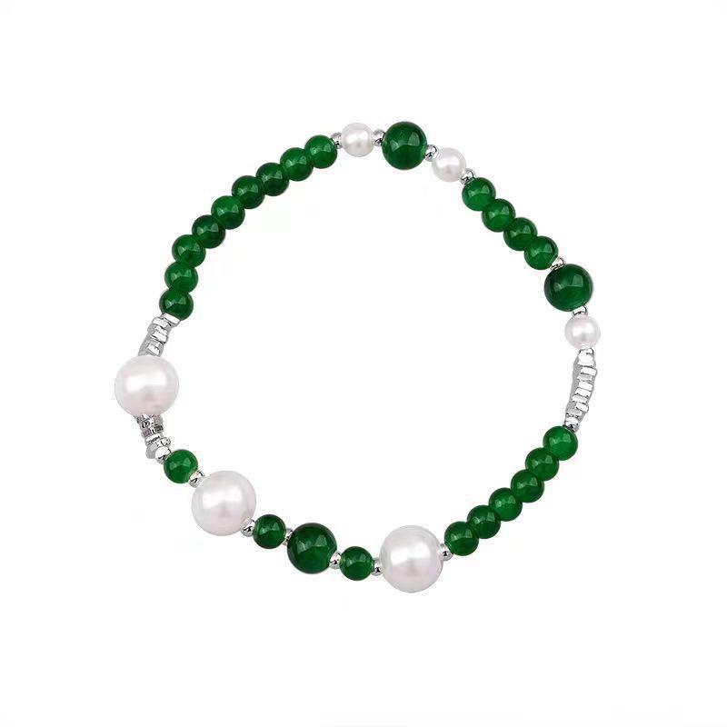 "Women's Multilayer Beaded Bracelet: Elegant Chinese Style, Adjustable Braided Design"