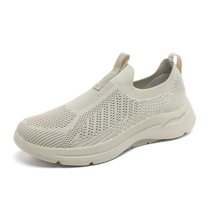 New Casual Shoes Men's Versatile Sports Shoes Fly-woven Breathable Mesh Men's Shoes