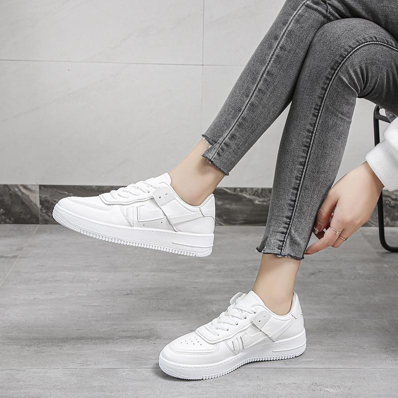 2024 New Leather Women's White Casual Woman Vulcanize Sneakers Breathable Sport Walking Running Platform Flats Women Shoes