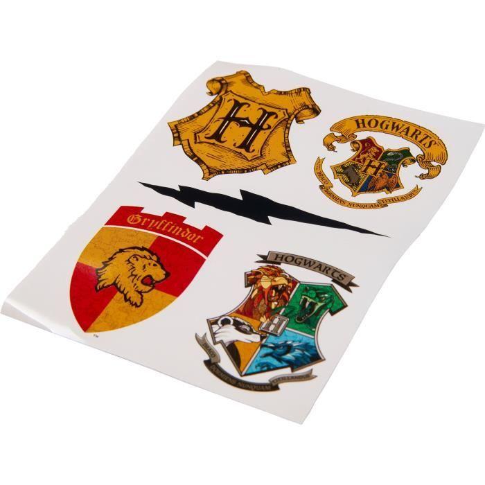 WARNER BROS - Coussin à secrets et accessoires Harry Potter (stickers et bloc-notes)