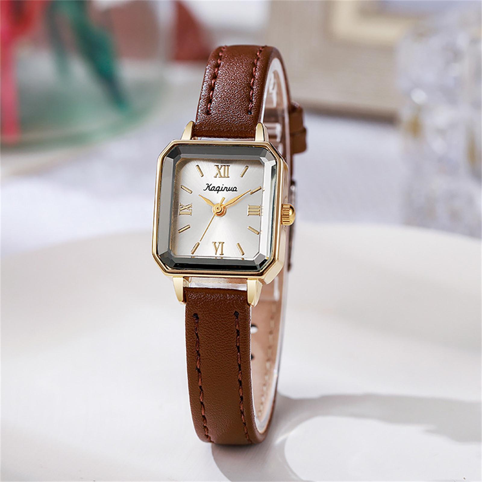 

Women Fashion Leather Watch One Size