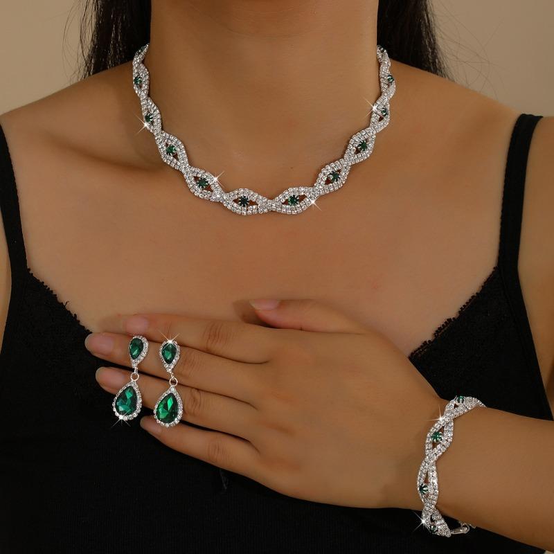Winter Europäische und Amerikanische Accessoires Halsketten, Armbänder, Ohrringe, Sets, Dreiteilige Sets, Hochzeits-Abendkleider, Vielseitiger Schmuck