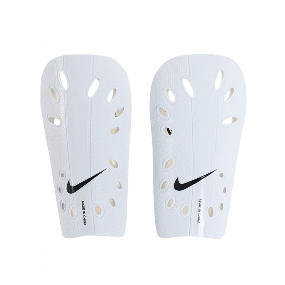 

Nike Футбольная защита голени J Защита голени SP0040101S