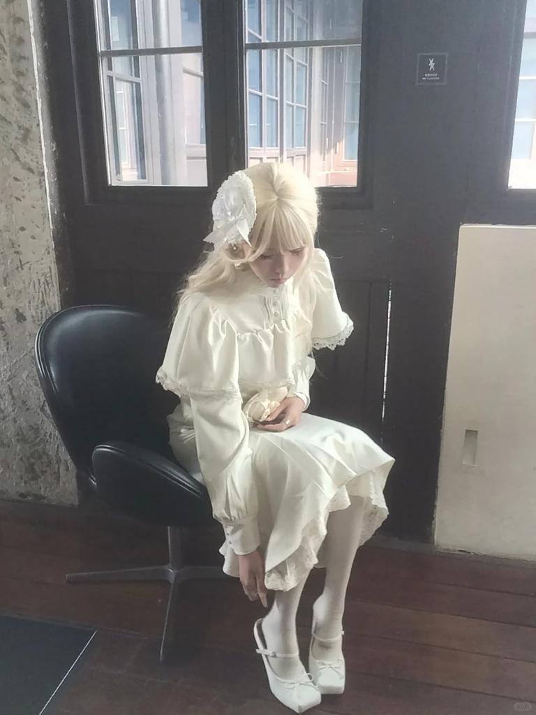 Gothic Lolita Dress with Neat and Clean Flared Lace and Feminine Solid Long Size S [XHSUKADO] Women's Cape, Long, Mass-Produced Style, Skirt, Ruffles,