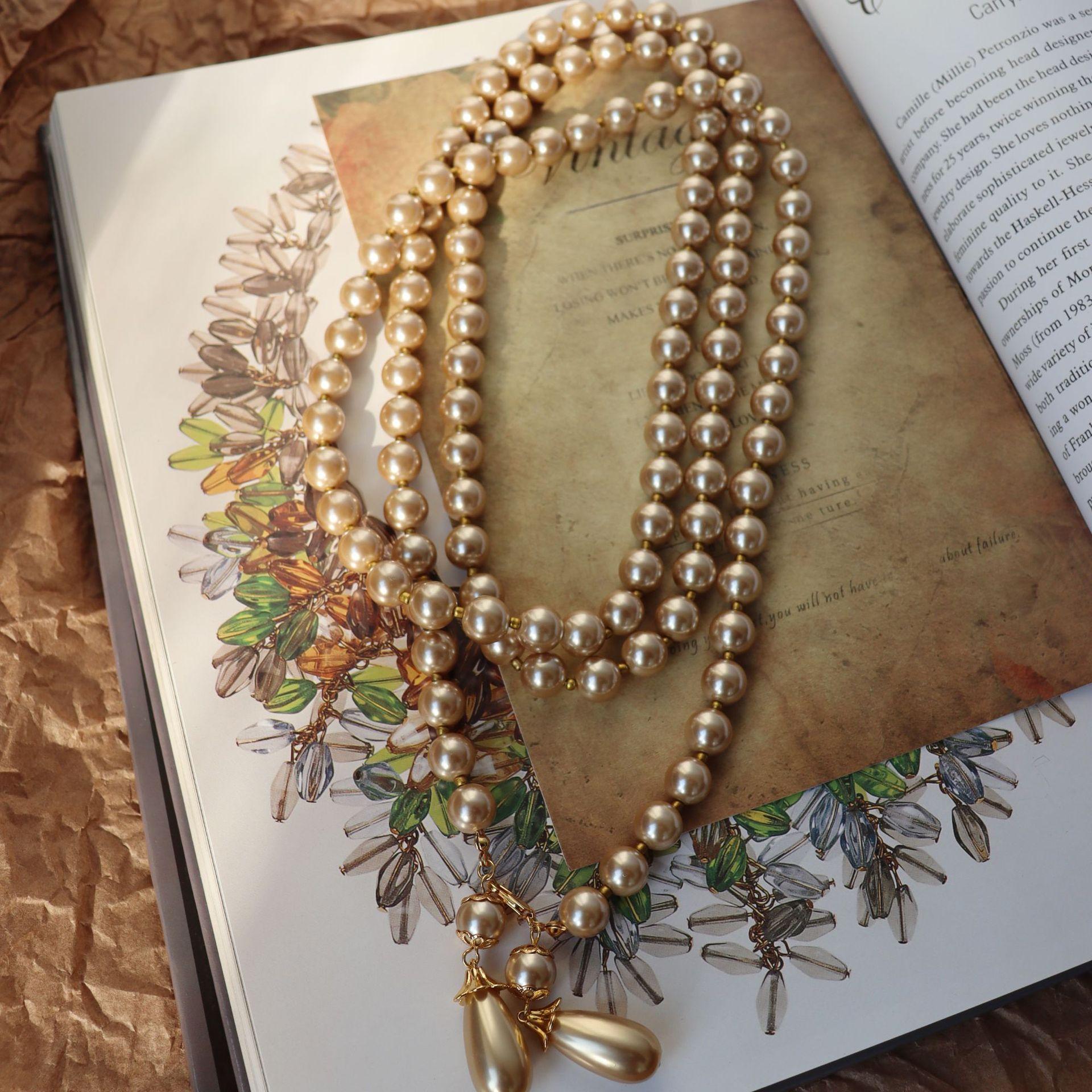 

Vintage medieval Miriam Haskell Baroque pearl long necklace vintage European and American elegant temperament stacked