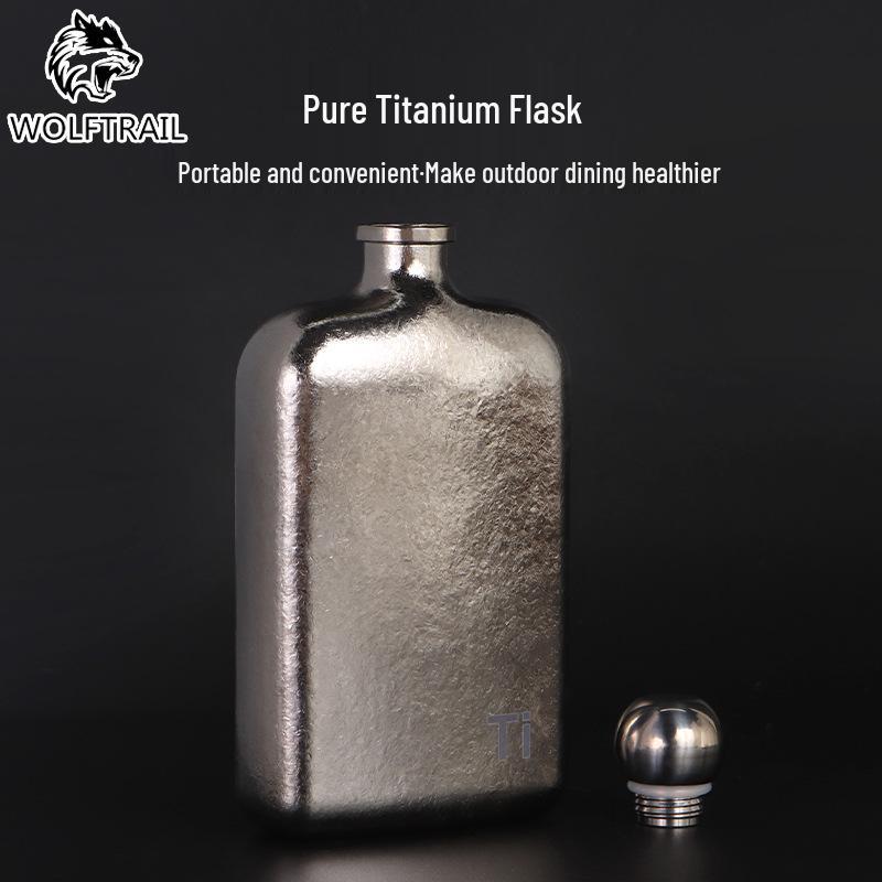 Kompakte Mini-Taschenflasche aus reinem Titan mit kugelförmigem Deckel – Tragbares Outdoor-Alkohol-Set
