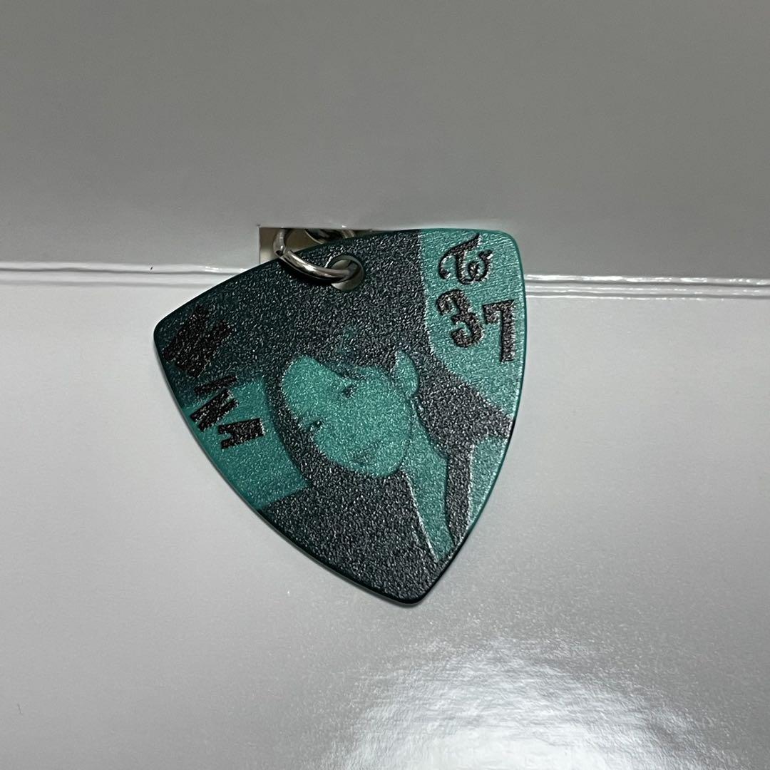 

[USED] TWICE ENEMY Random Pick Keychain Mina