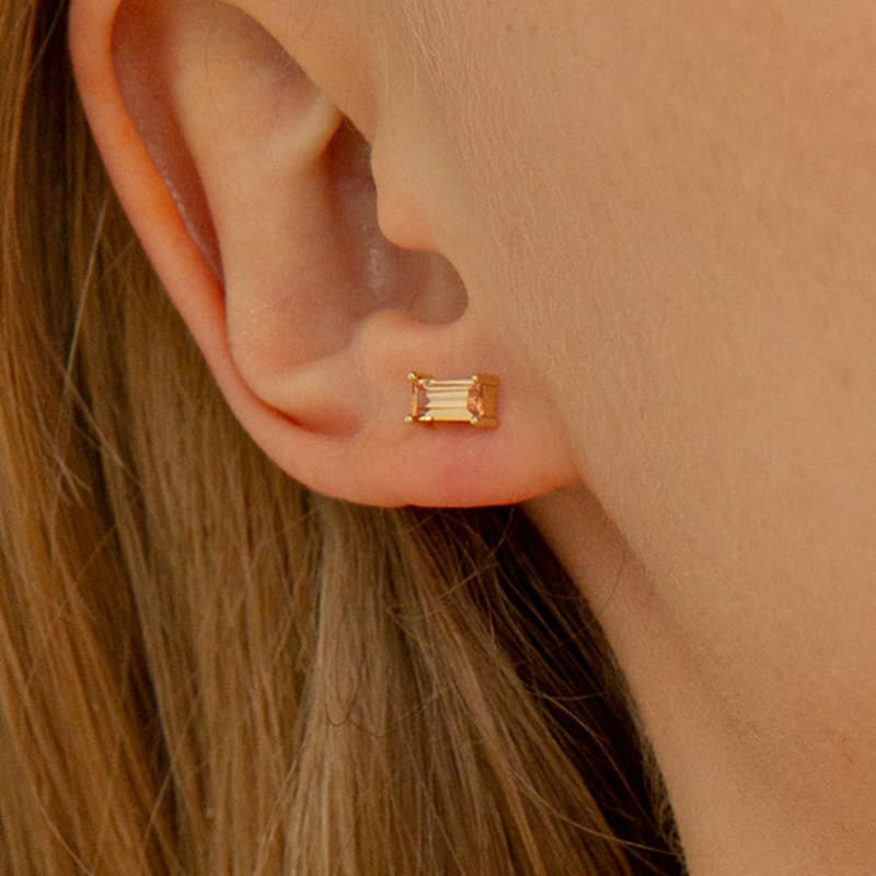 LUNNE 14k Champagne Baguette Cubic Piercing (14k Gold) #L09