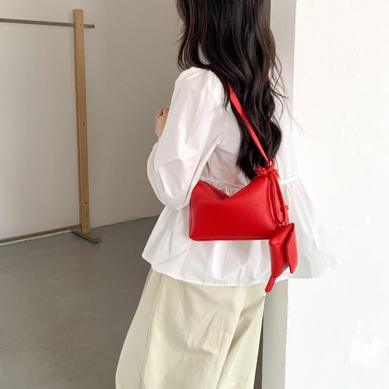New Small Square Bag Fashionable Versatile Underarm Bag Women's Bag Trendy Women's Shoulder Bag Women