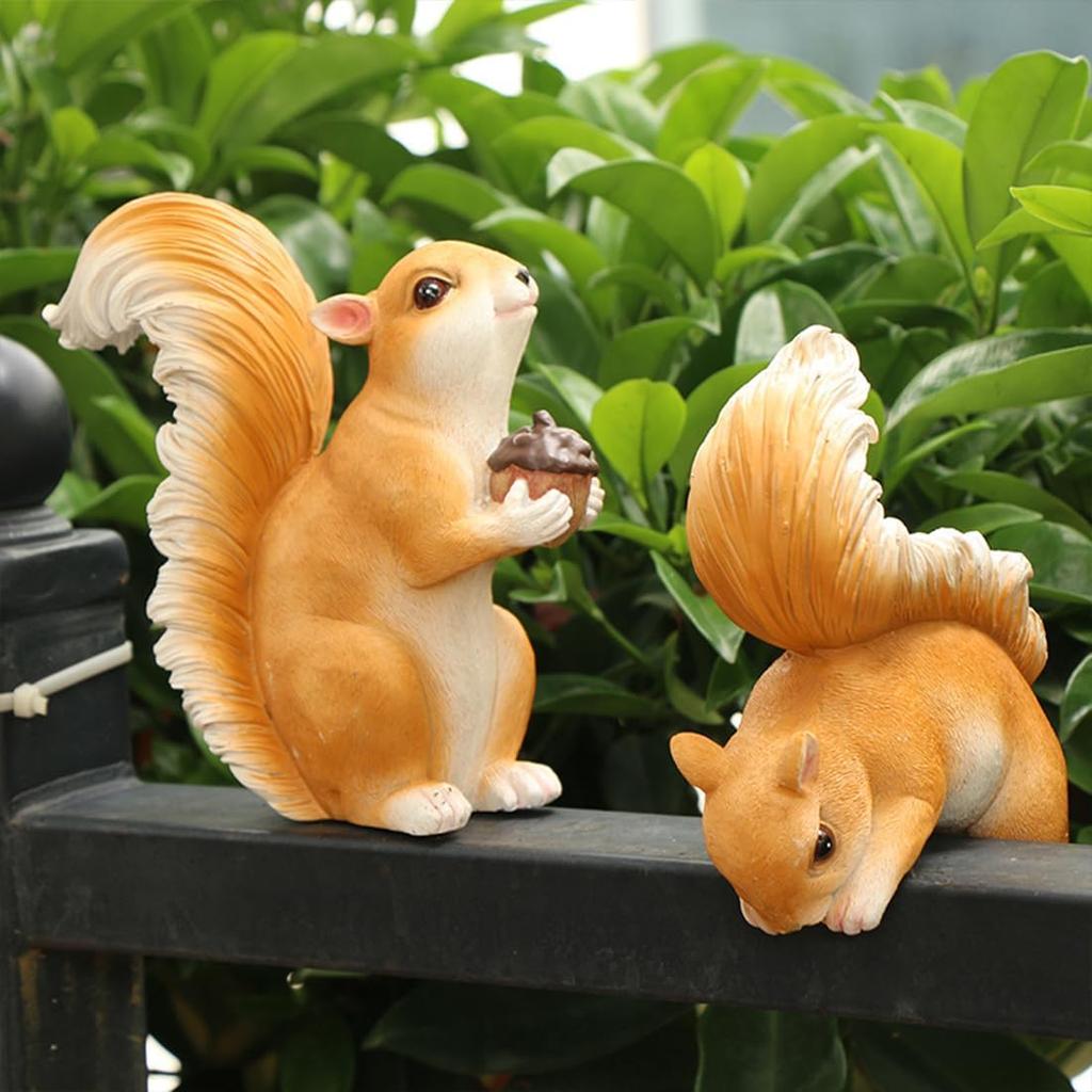 Voyyphixa Squirrel Tree Hugger Garden Statue Animal Garden Sculptures Climbing Squirrel Outdoor Yard Statues Tree Hanging Patio Lawn Yard Ornament