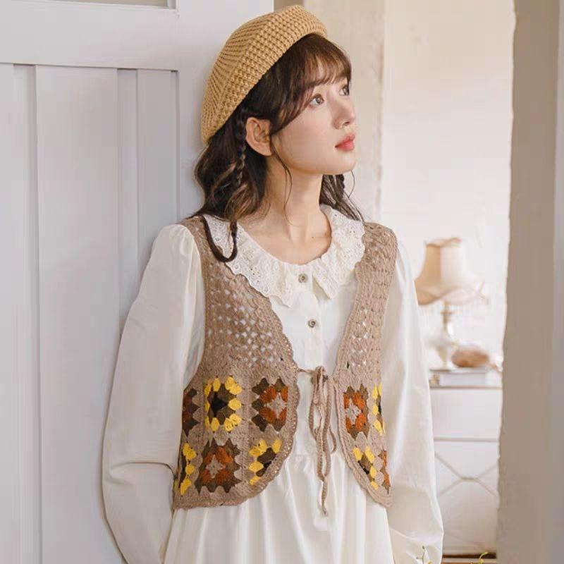 Sleeveless Crochet Lace Knit Cardigan: Fashionable Loose Bolero Vest
