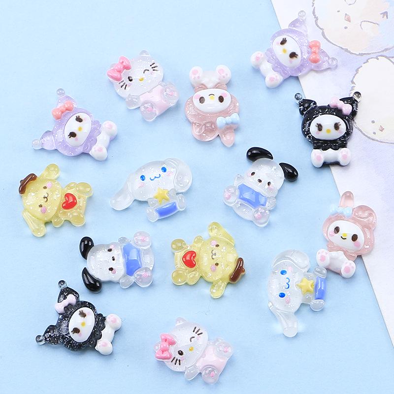 Ice-Clear Mini Animal Resin Accessories: DIY Phone Case & Fridge Magnets