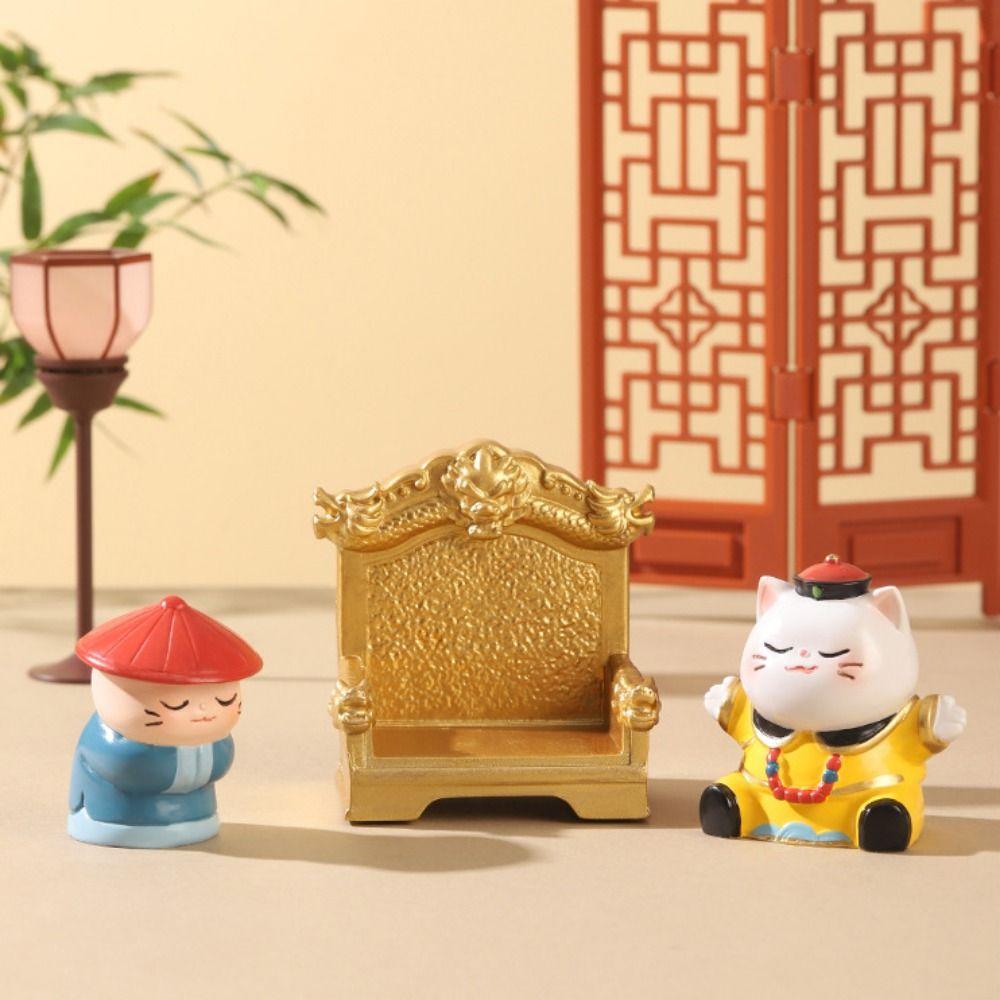 Miniature Supremo Cat Ornament Emperor Cat Cartoon Cat Ornaments Mini Resin Doll Desk Decor
