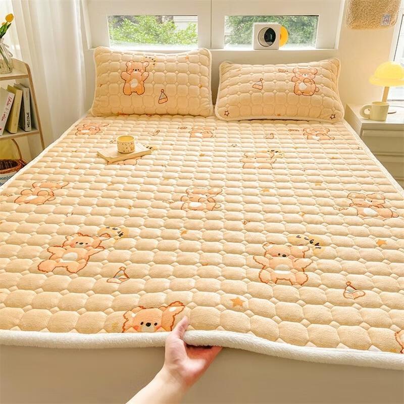 Стеганый наматрасник JINGRUIXIANG из молочного велюра