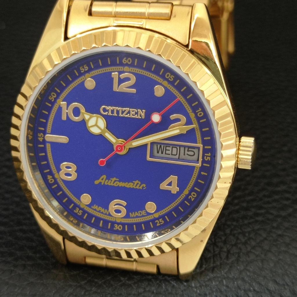 VINTAGE REFURBISHED CITIZEN AUTOMATIC 8200 JAPAN MENS BLUE DIAL WATCH a445304-1