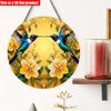 2D Flat 20*20cm 1pc Retro Hummingbirds Flying Under Yellow Flowers Scenery Round Wooden Door Sign, Nostalgic&Beautiful Pendant For Cafe Garage Window