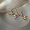 Metal Twisted Line Vintage Imitation Zircon Earrings Fashion Elegant Dangle Earrings luxury Design Women Zircon Accessories