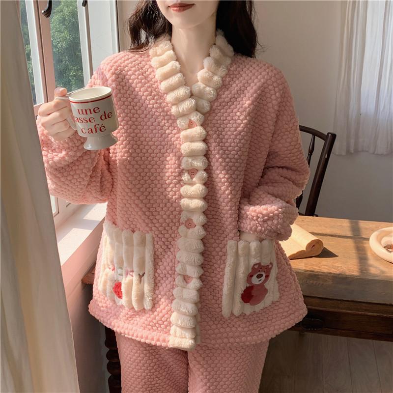 Autumn/Winter Coral Velvet Pajamas for Women Warm Casual Flannel with Velvet Thickened Can Be Worn Outside The Home Suit
