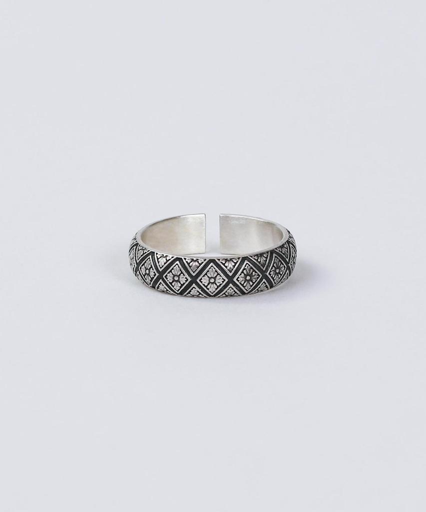 Address669 Floral Column Ring#2