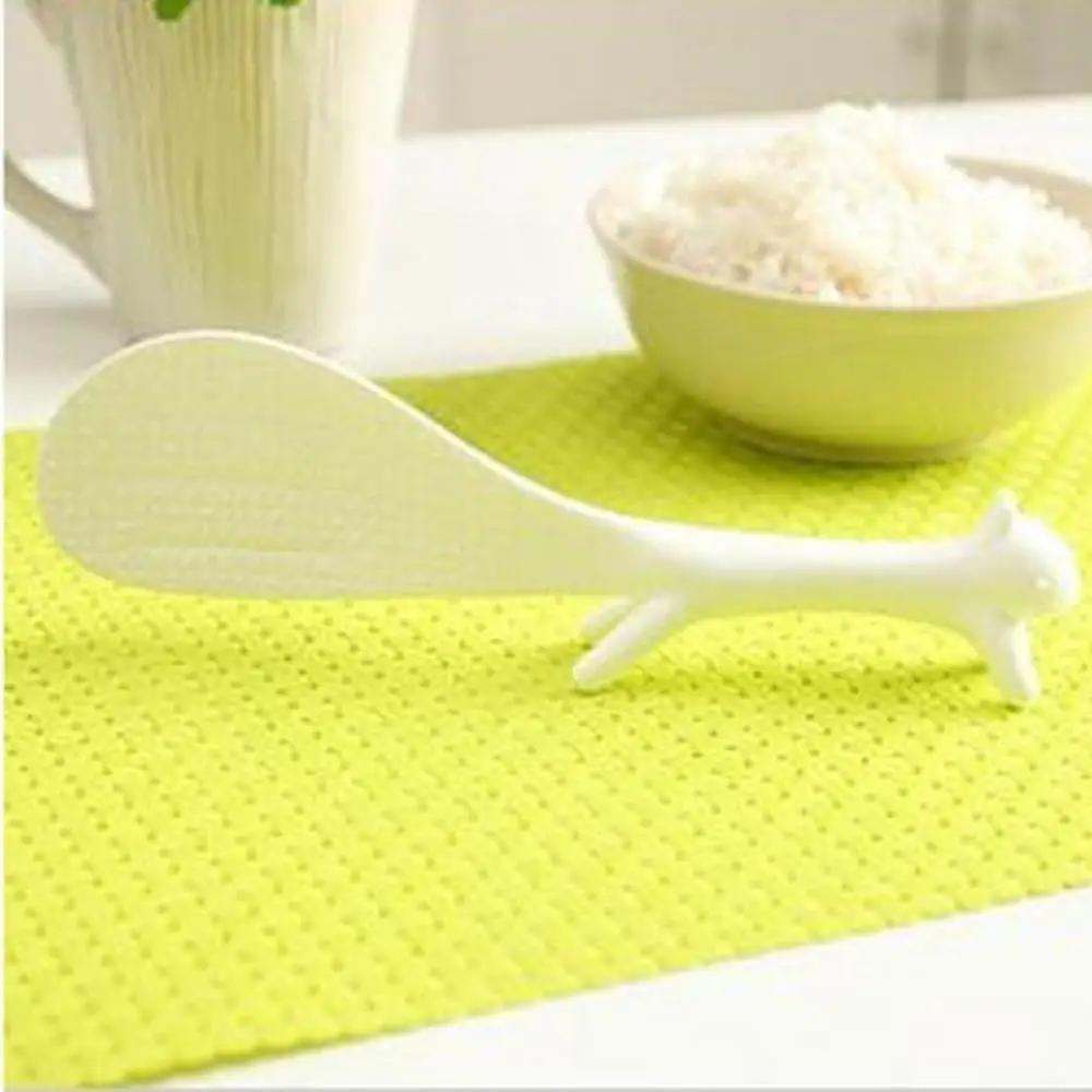 3 Colors Squirrel Shaped Ladle Lovely Kitchen Supplie Non Stick Rice Paddle Meal Spoon Rice Spoon Cucharas De Cocina Camping