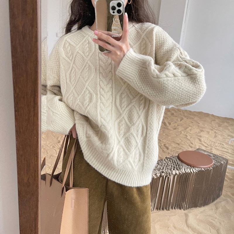 Solid color twist sweet and gentle round neck pullover sweater women's autumn and winter new fashion age-reducing knitted sweater top