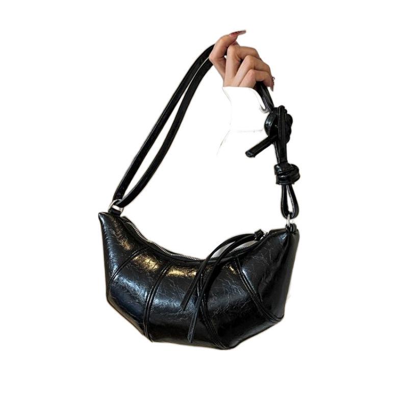 Niche Croissant Summer Women's Casual Simple Crossbody Bag for Daily Commute