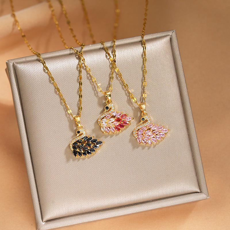 Light Luxury Copper-Inlaid Diamond Necklace for Women – Exquisite INS-Style Clavicle Chain