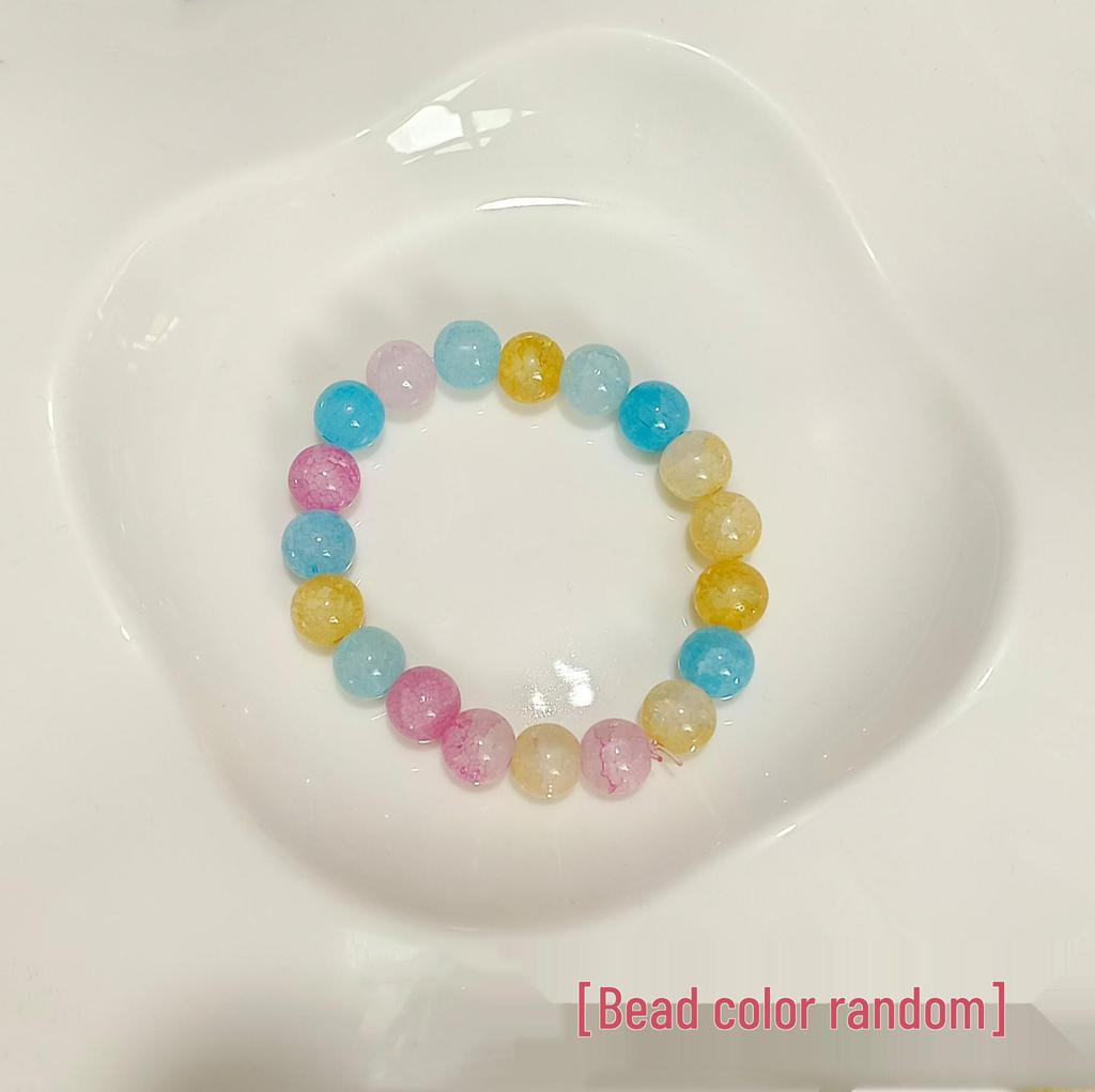 Elegant French Pearl Bracelet: Chic Retro Design for Women