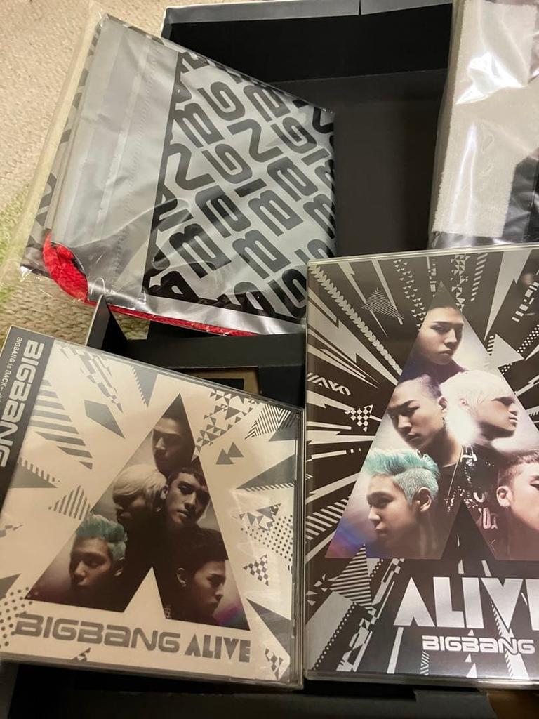 [USED] BIGBANG Alive COMPLETE BOX Lawson/HMV Limited Edition