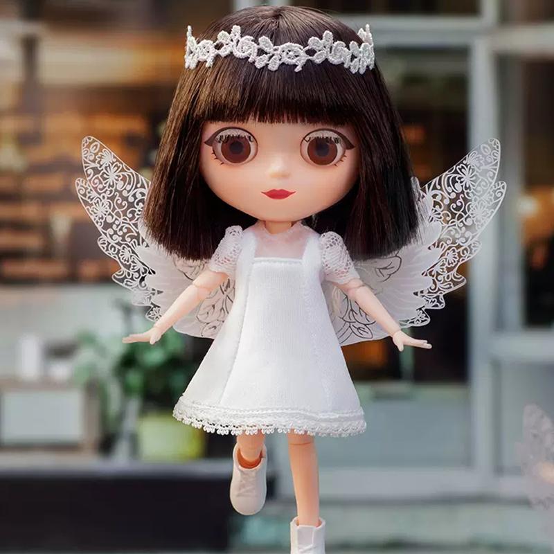 New POP MART Pop Mart IP Doctoral Blythe Trendy Figures 15cm 1220706001