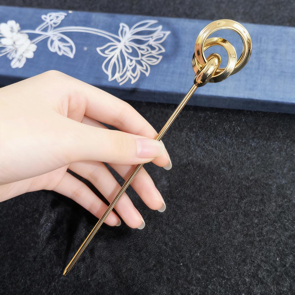 Vintage Hair Stick Clips for Women Simple Elegant Pearl Metal Hair Sticks Girls Hairclip Hair Accessories Wedding Hairstyle Tool