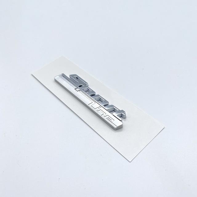 Nový emblém do blatníku Luxury Line Sport Line pro BMW 730 740 750 750Li Boční logo Styl auta Upgrade Nálepka Chrome & Matte