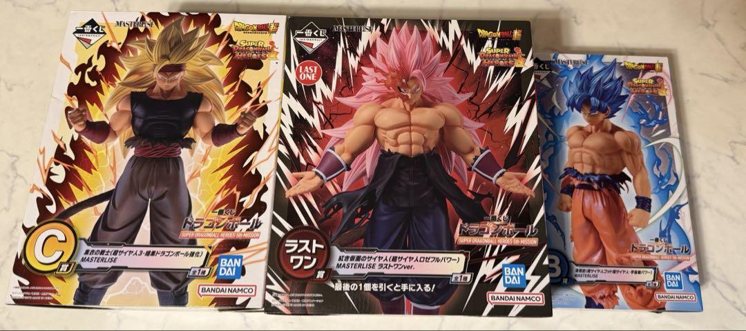 

[Б/У] Номер продукта. 1 Лотерея Dragon Ball Воин в черном Красный Маскированный Сайян Сон Гоку