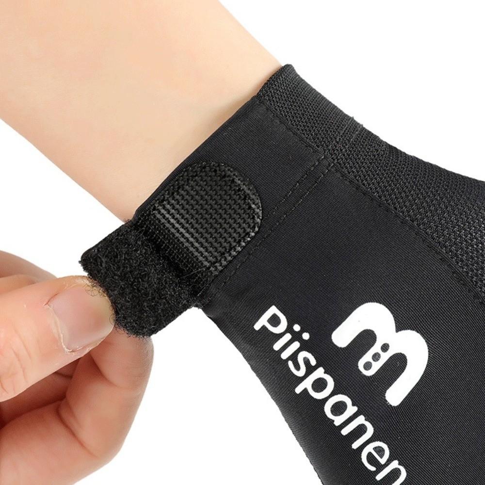 1Pcs Three Fingers Billiard Glove Anti-slip Training Glove New Snooker Glove  Fitness Accessories