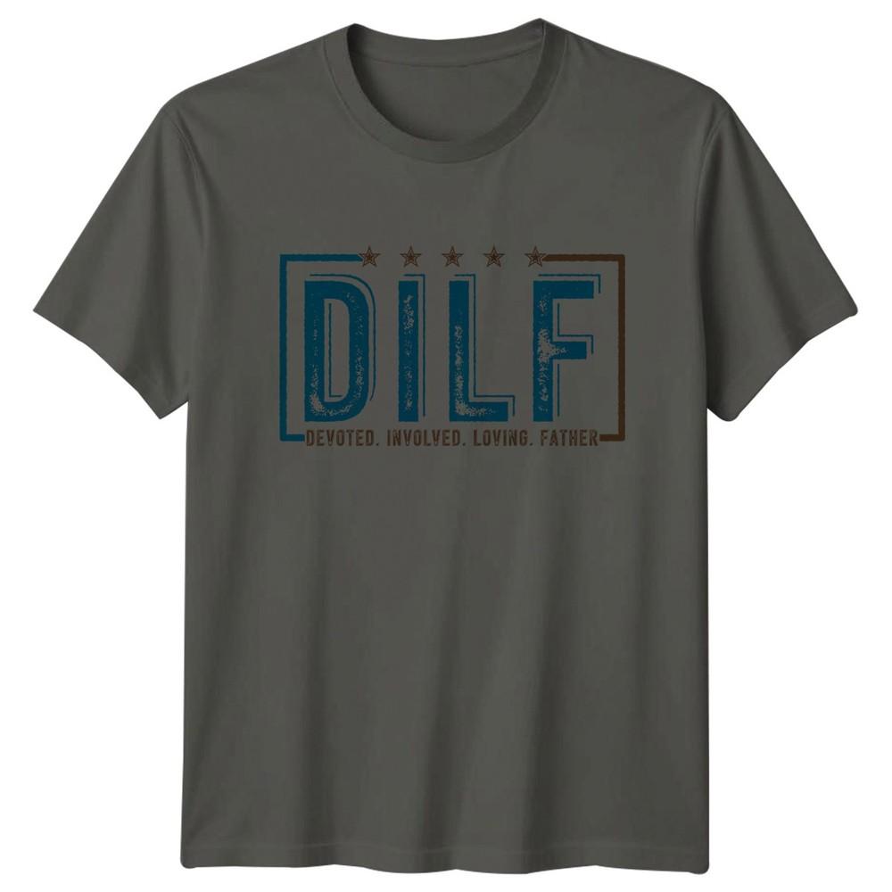 T-shirt Unisexe DILF Père Dévoué Impliqué Aimant Cadeau Fête des Pères Pour Lui