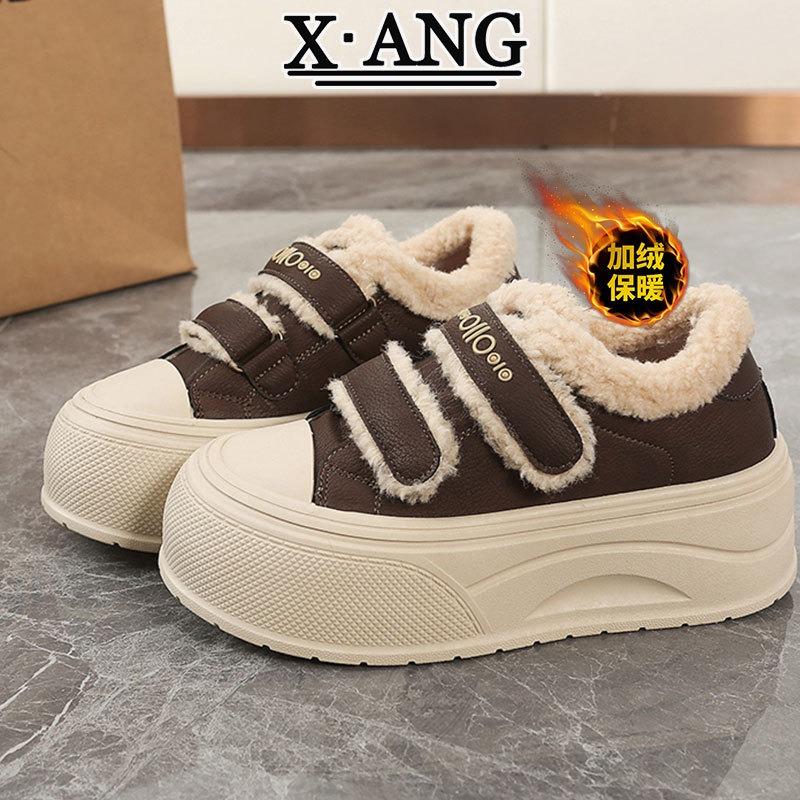 Leather board shoes women's Velcro casual sports shoes children's plush thermal cotton shoes platform lamb wool shoes