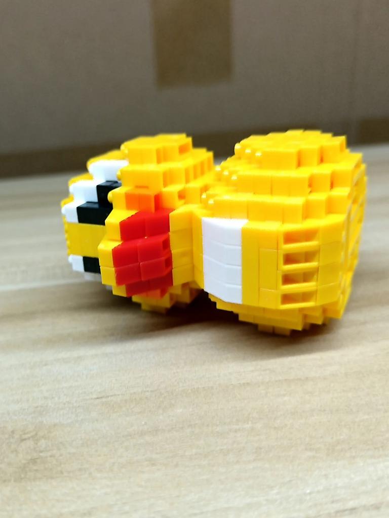 Little Yellow Duck Puzzle Assembly Building Blocks Toys Animal Series 3D Model Micro Mini Diamond Bricks Pig Panda Hamster Snail