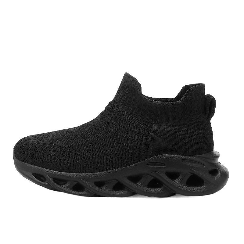 Boys' shoes 2025 new summer children's one-pedal sneakers breathable mesh fly-woven lazy socks shoes