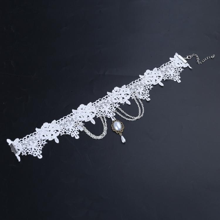 Sophisticated White Lace Necklace Elegant White Lace Neck Chain Accessory with Statement Jewelry Pendant for Women